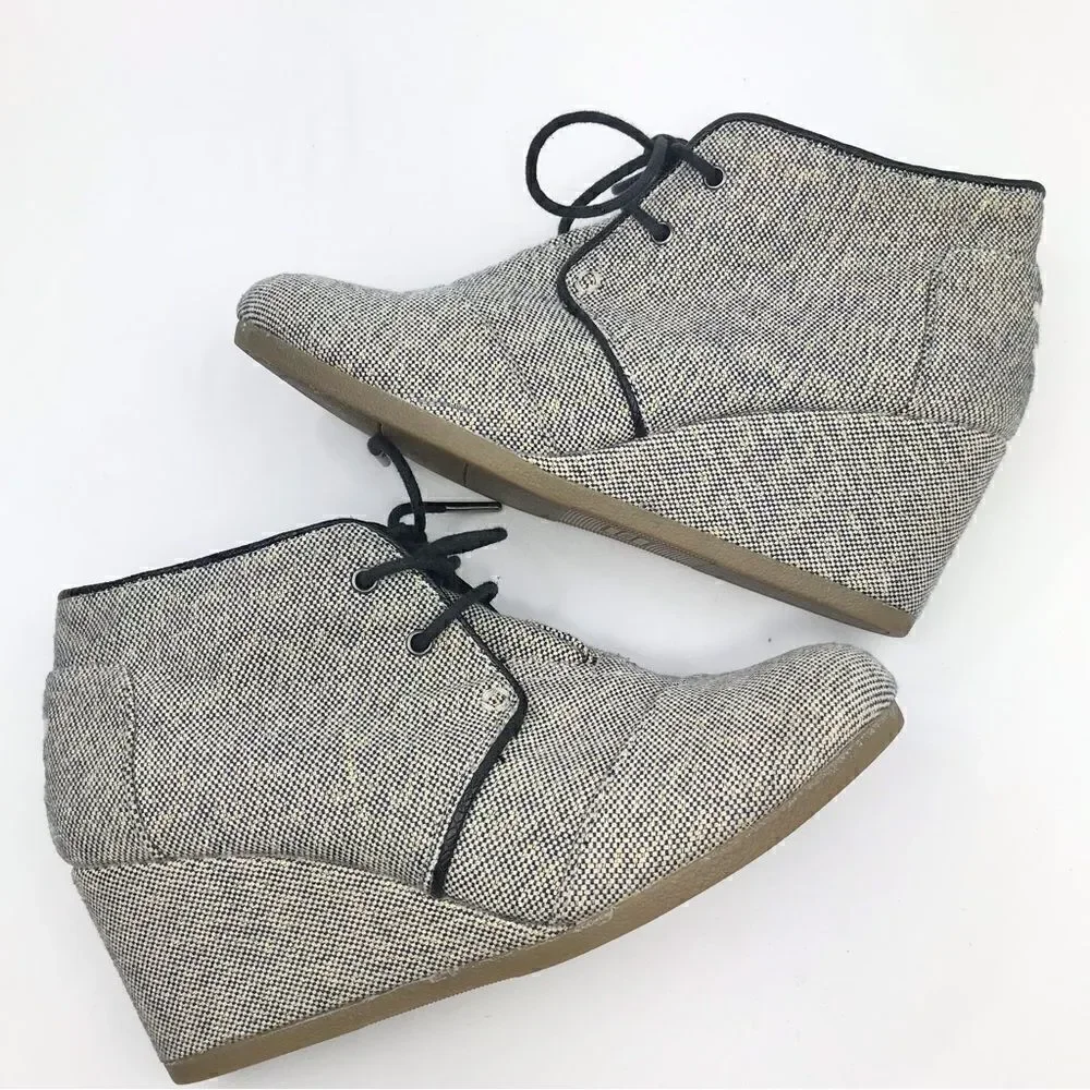 Toms KALA Beige Gold Black Sparkle Tweed Lace Up Wedge Heel Shoes